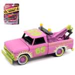 Автомобиль Johnny Lightning 1:64 розовый