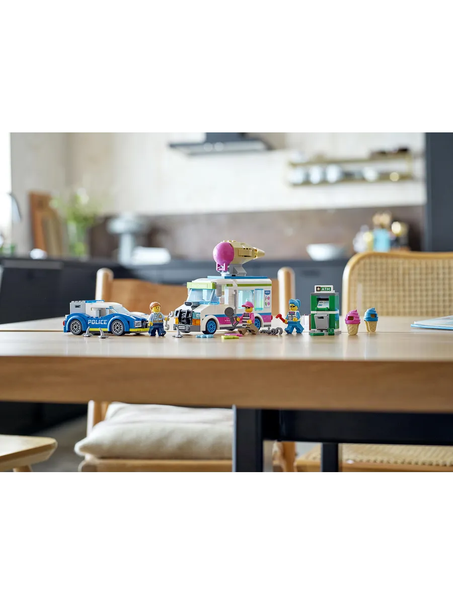 Конструктор LEGO City 317 дет. - фото 6
