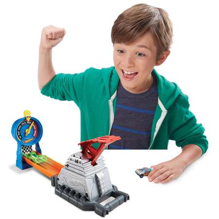 Трек Hot Wheels Карманный набор с пусковой установкой