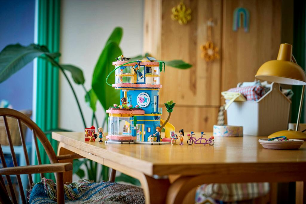 Конструктор LEGO Friends 42689 794 дет. - фото 6