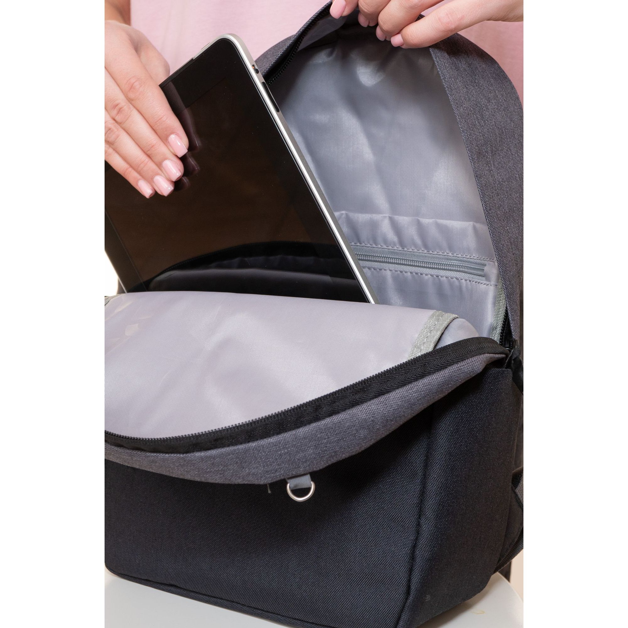 Рюкзак Grizzly для девушки - фото 12