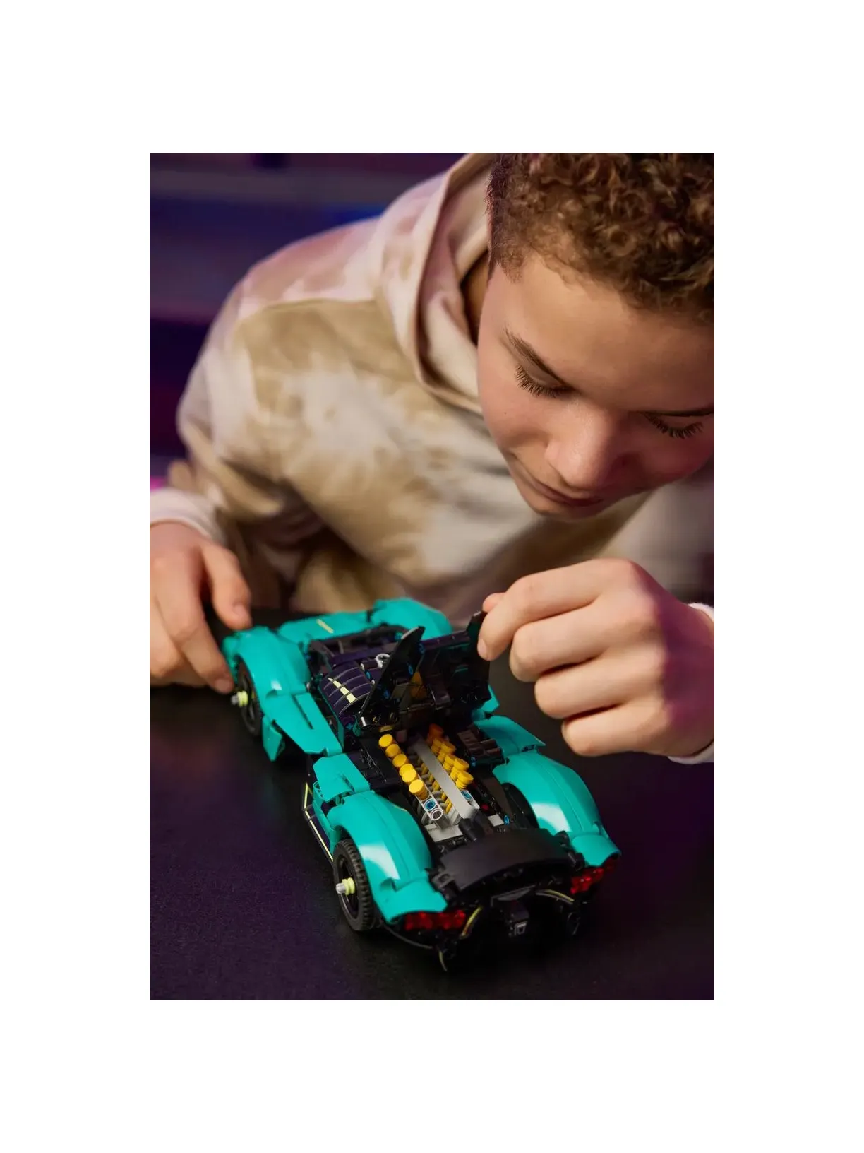Конструктор LEGO Technic Астон Мартин 707 дет. - фото 9