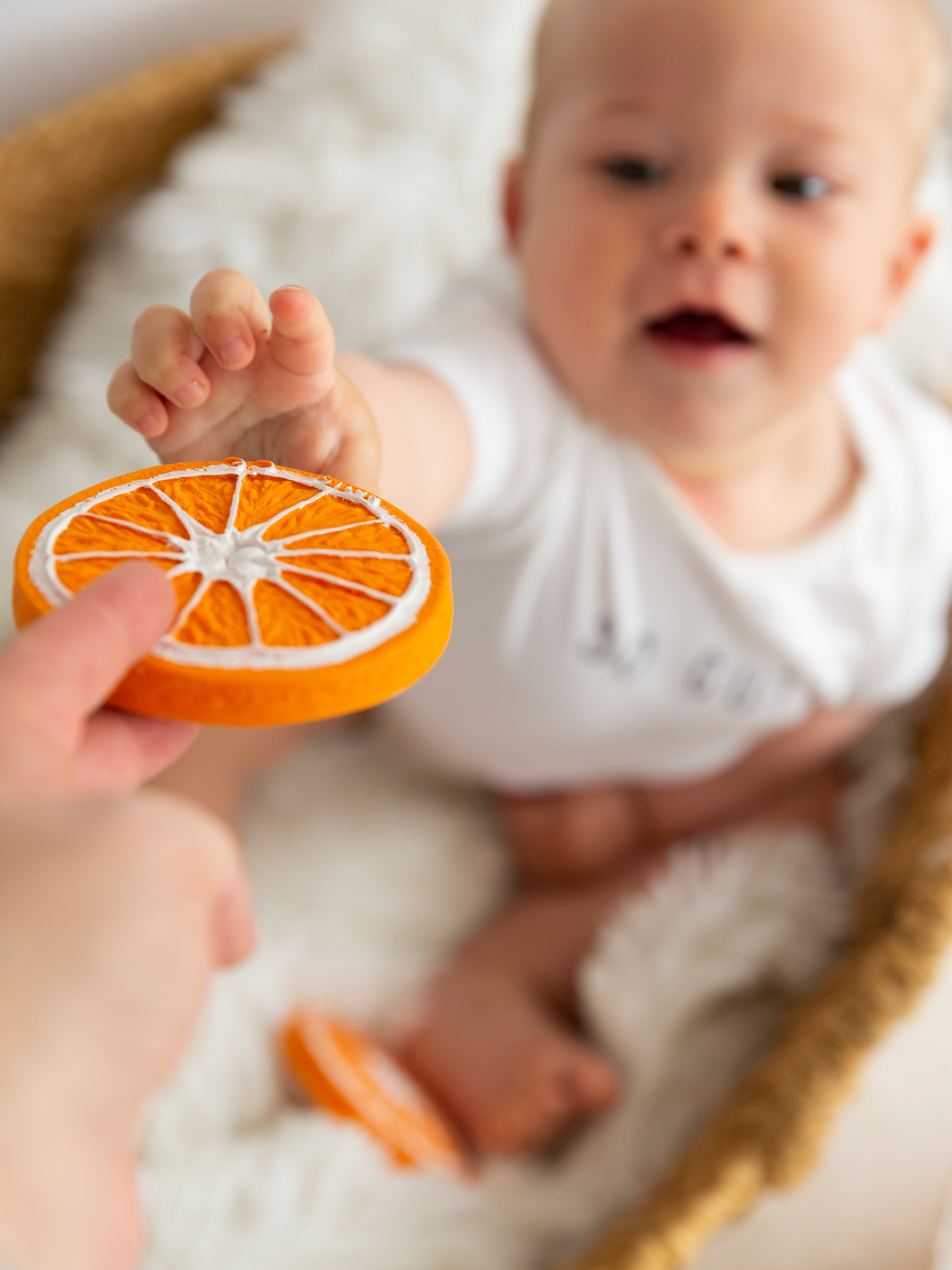 Прорезыватель OLI and CAROL Clementino the orange - фото 4