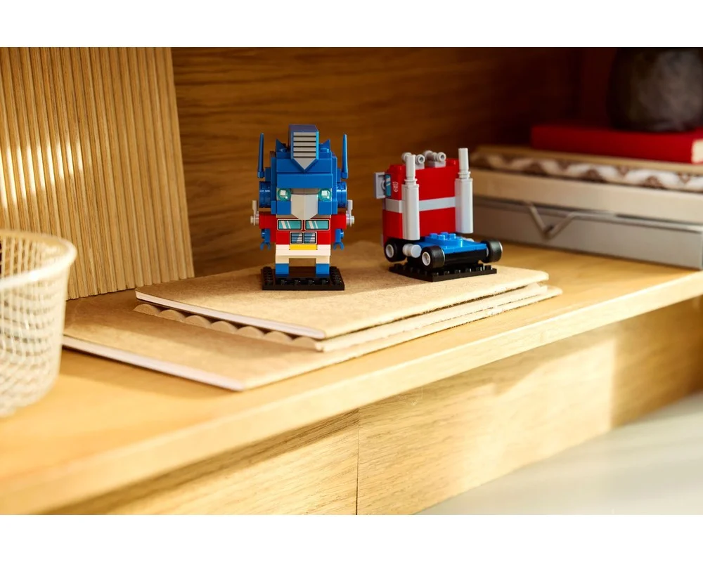 Конструктор LEGO BrickHeadz 40803 237 дет. - фото 8
