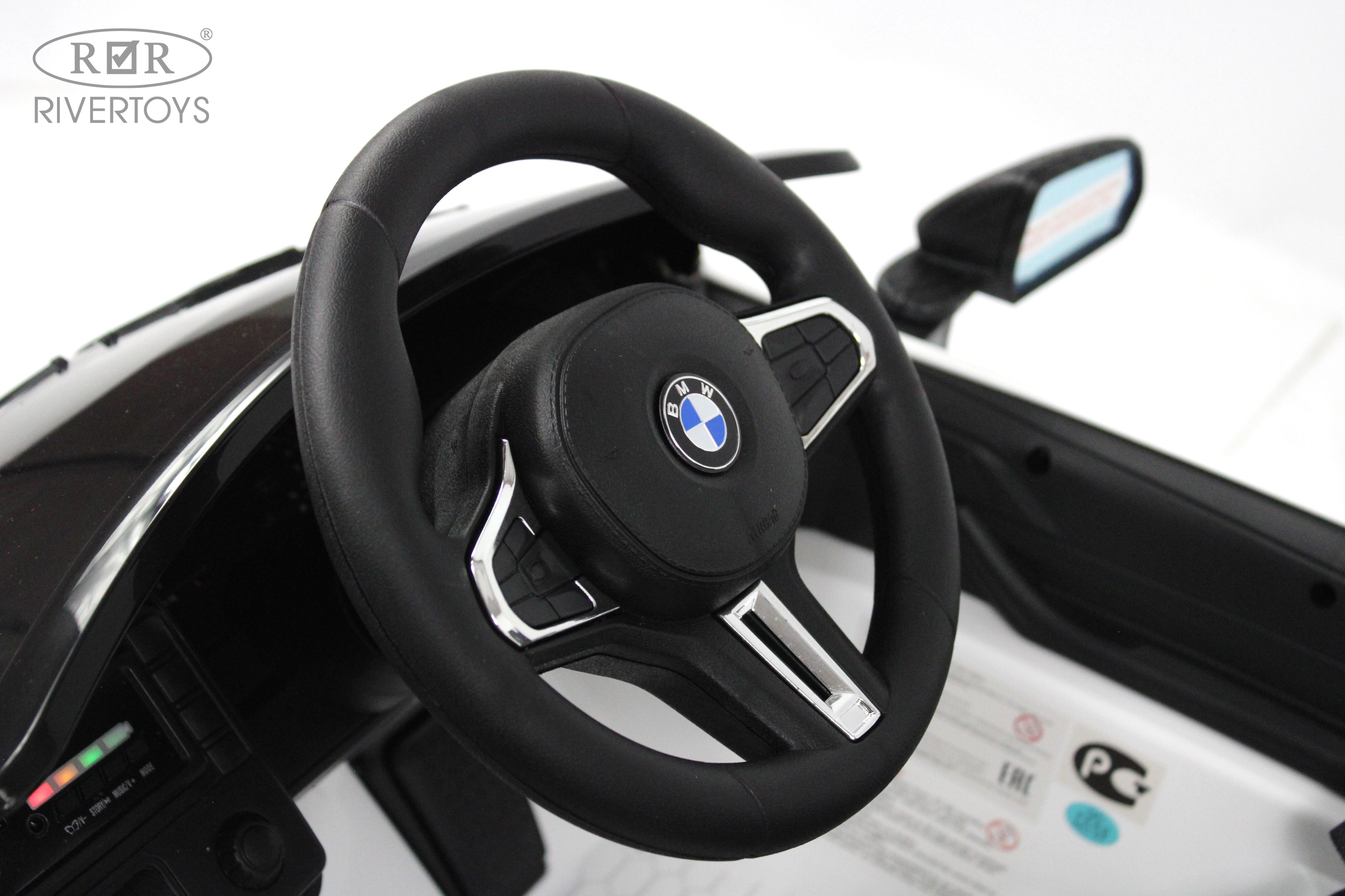 Электромобиль RIVERTOYS BMW A004AA-BMW-WHITE С пультом ДУ - фото 14