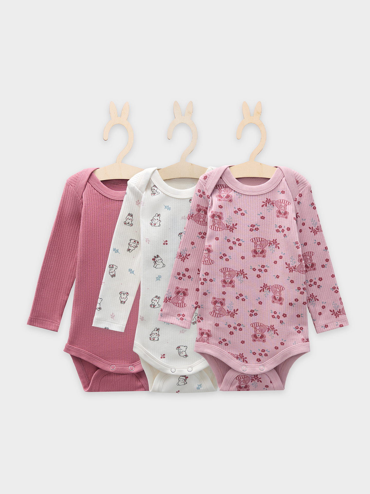 Боди 3 шт Mark Formelle (Марк Формэль) 13018-3/зайчики на зв.белом +цветочные еноты на п.роз +дымч.роза - фото 1