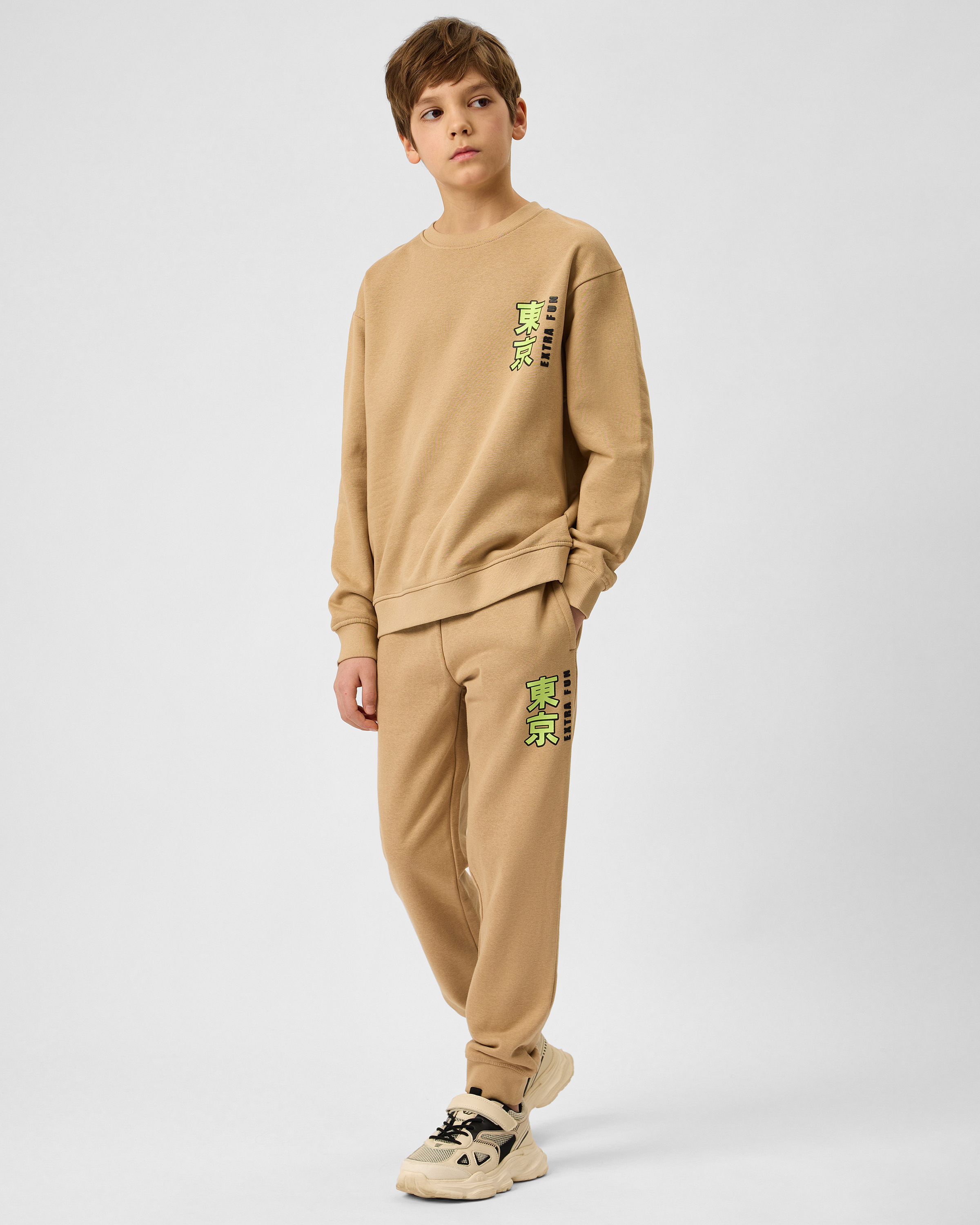 Изображение товара Детские тёплые брюки Futurino 140 бежевые для мальчика с начесом