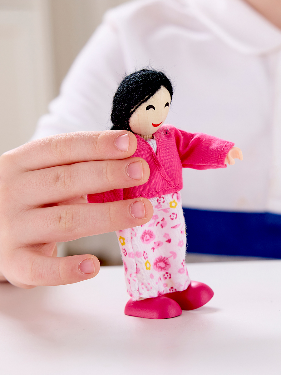 Кукла мини Hape Счастливая семья E3502_HP - фото 6