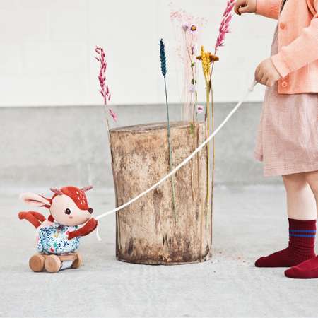 Каталка Lilliputiens Олененок Стелла