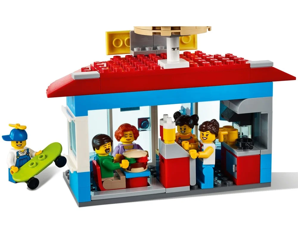 Конструктор LEGO City 60271 1518 дет. - фото 11