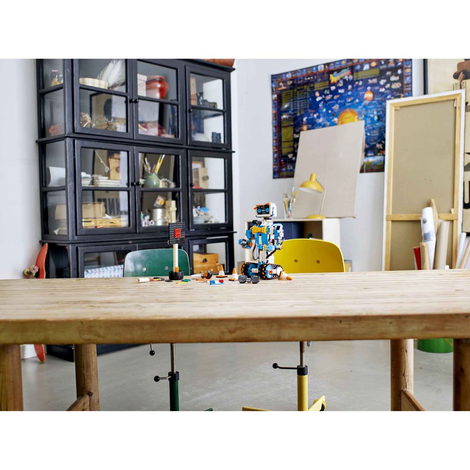Конструктор LEGO BOOST Creative Toolbox 847 дет. - фото 10