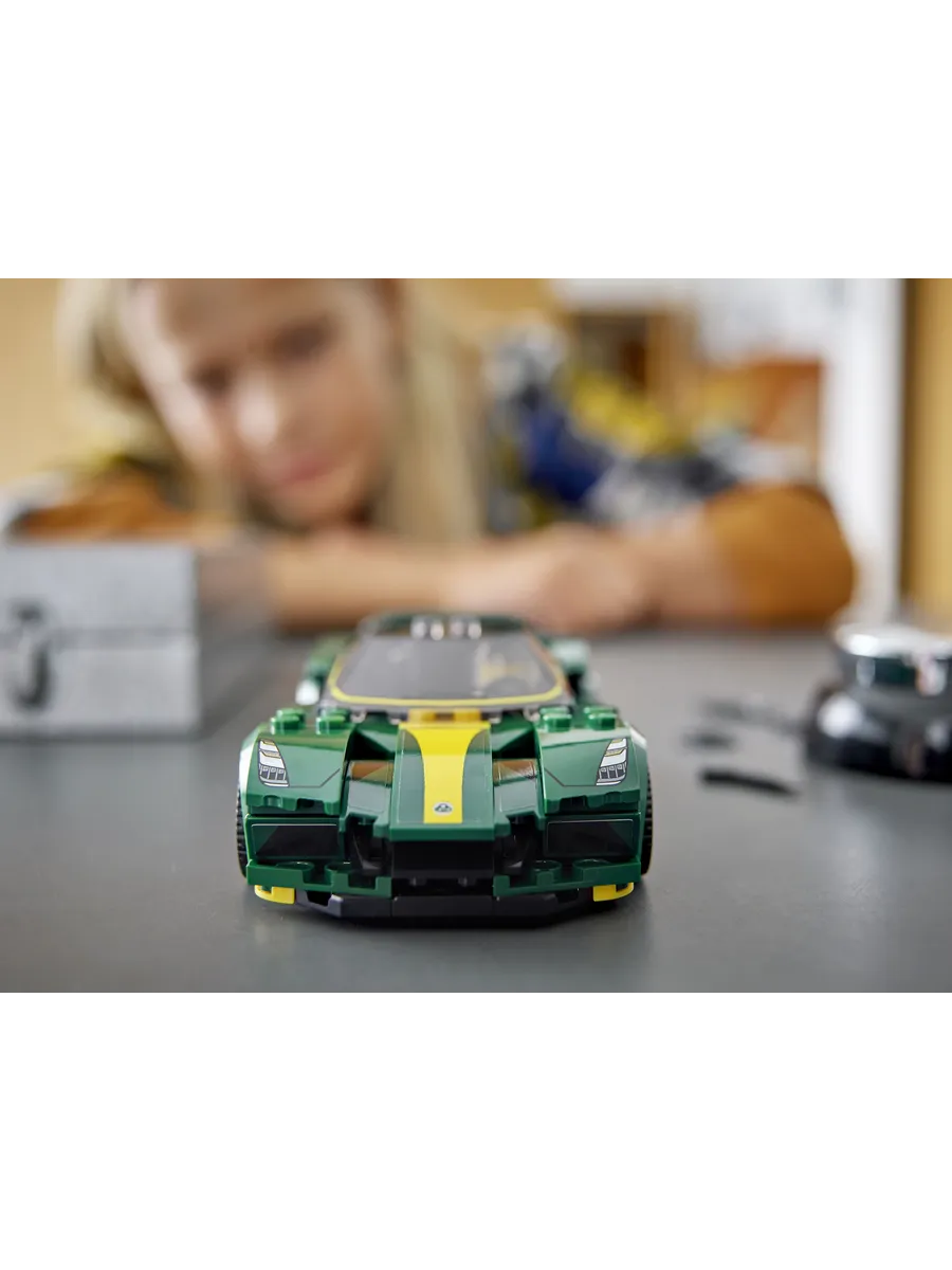 Конструктор LEGO Speed Champions 247 дет. - фото 8