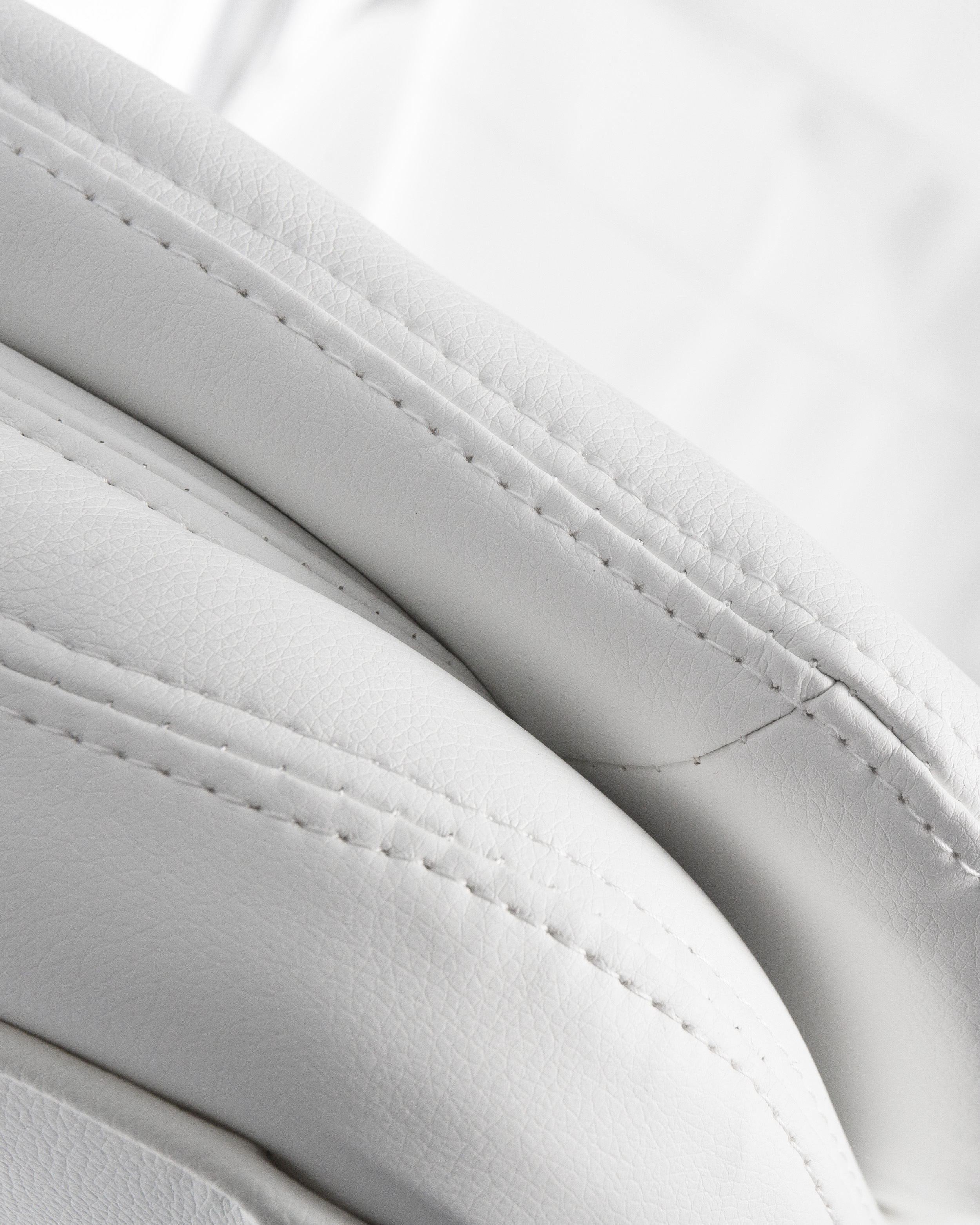 Компьютерное кресло DOBRIN белый - фото 8