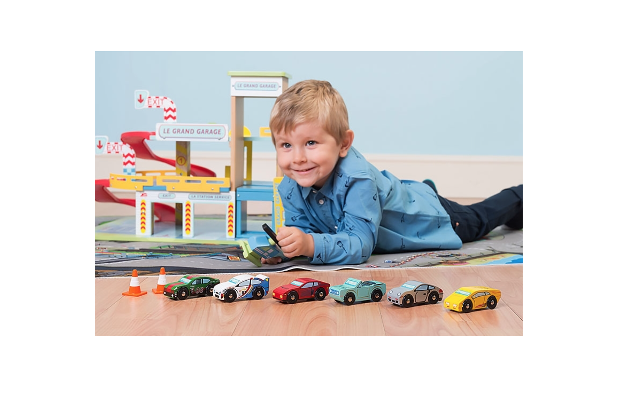 Игровой набор Le Toy Van Спортивные машинки с конусами TV440 - фото 5