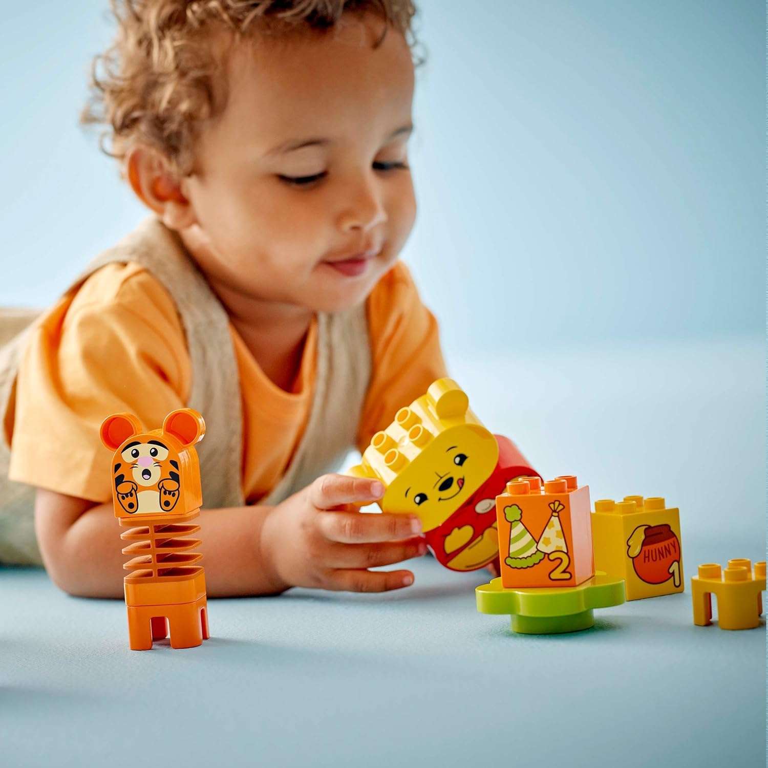 Конструктор LEGO DUPLO День рождения Винни Пуха 22 дет. - фото 5