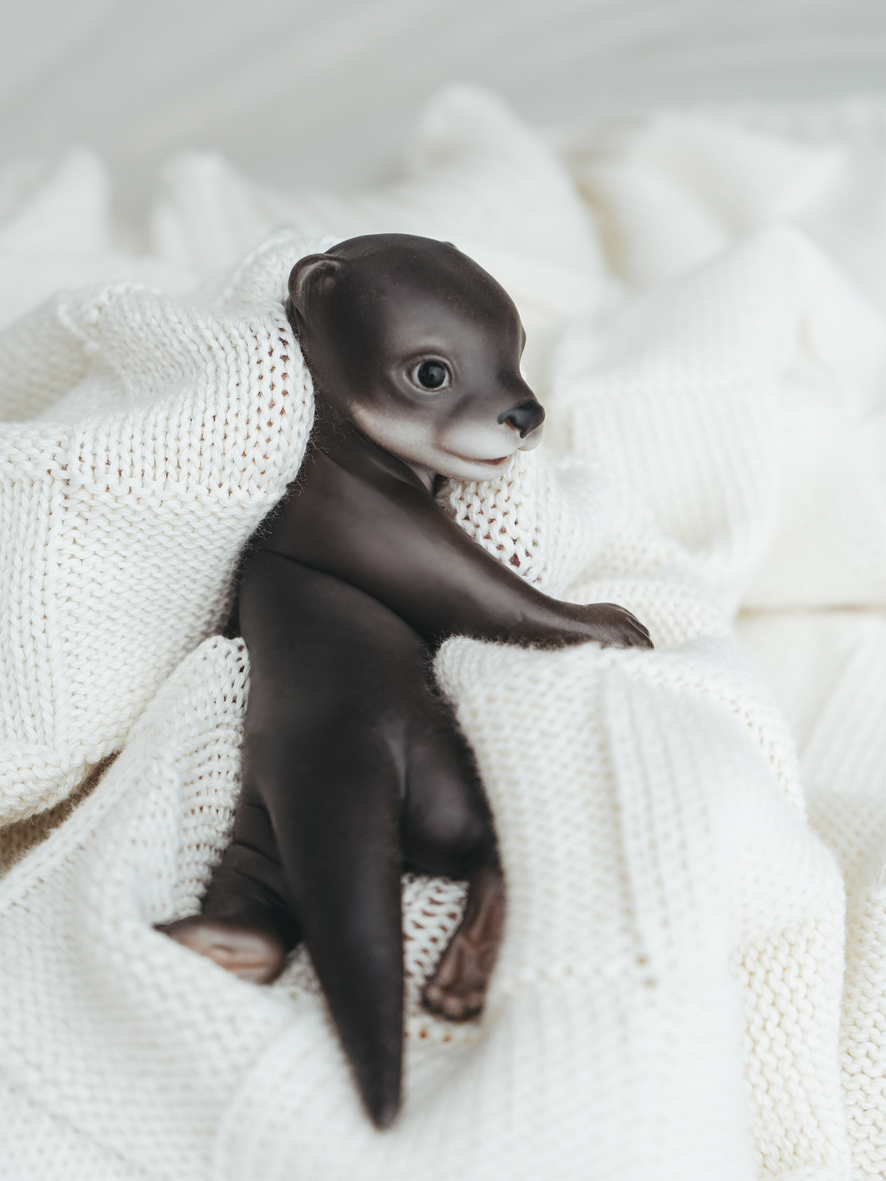 Кукла мини Magic Manufactory "Magic Pets", выдра высота 15 см 4631175965922 - фото 6