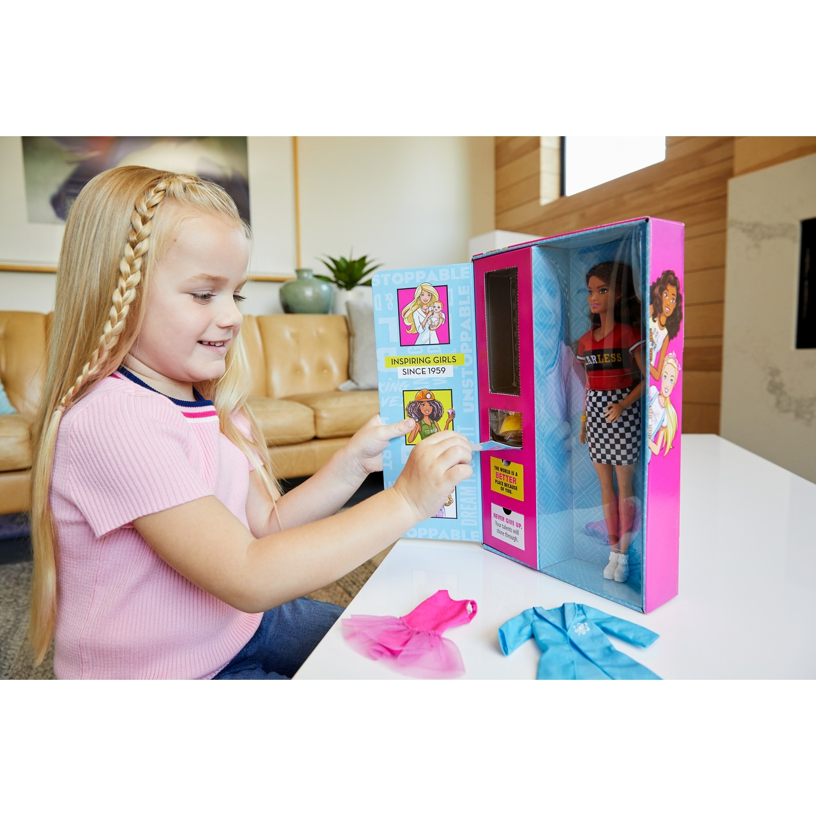 Кукла модельная Barbie GLH64 - фото 11
