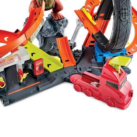 Трек Hot Wheels Атака бешеной гориллы с пусковой установкой