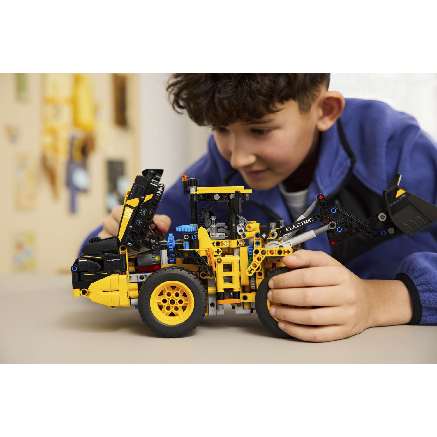 Конструктор LEGO Technic 973 дет. - фото 8