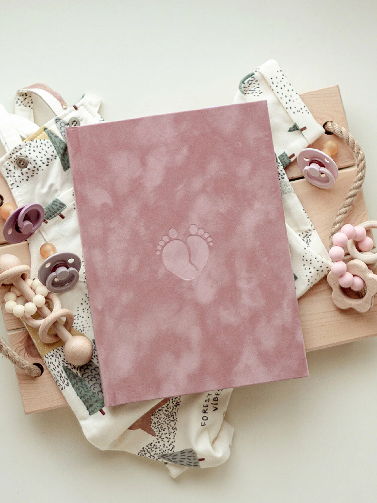 Первый альбом новорожденной девочке Moms Recordbook Ягодный Джем - фото 1