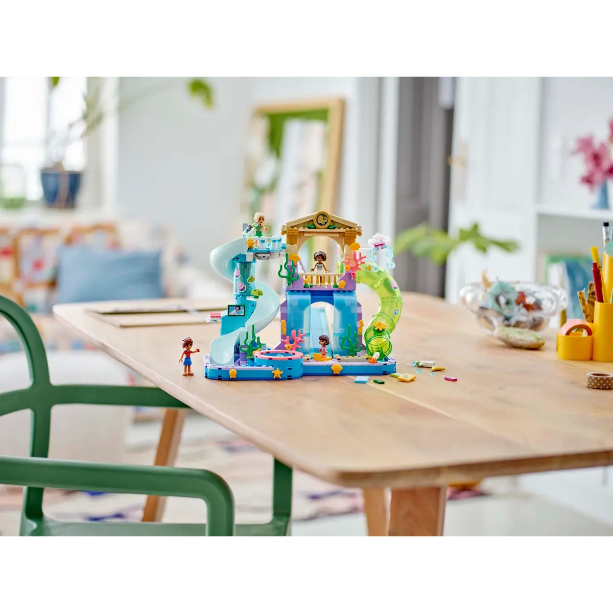 Конструктор LEGO Friends Аквапарк Хартлейк-Сити блочный - фото 14