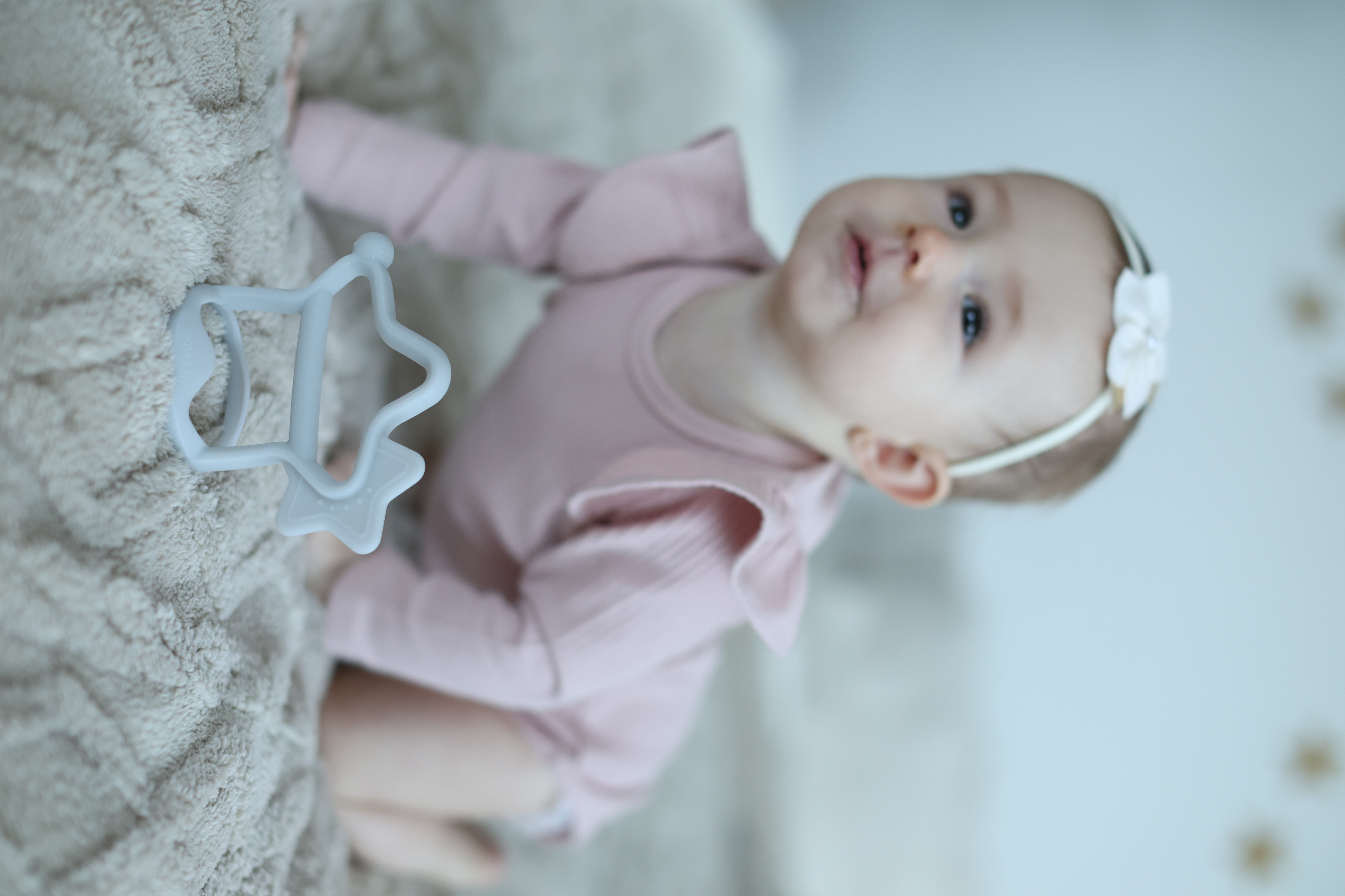 Прорезыватель MOYUUM Звездочка Светло-серый - фото 10