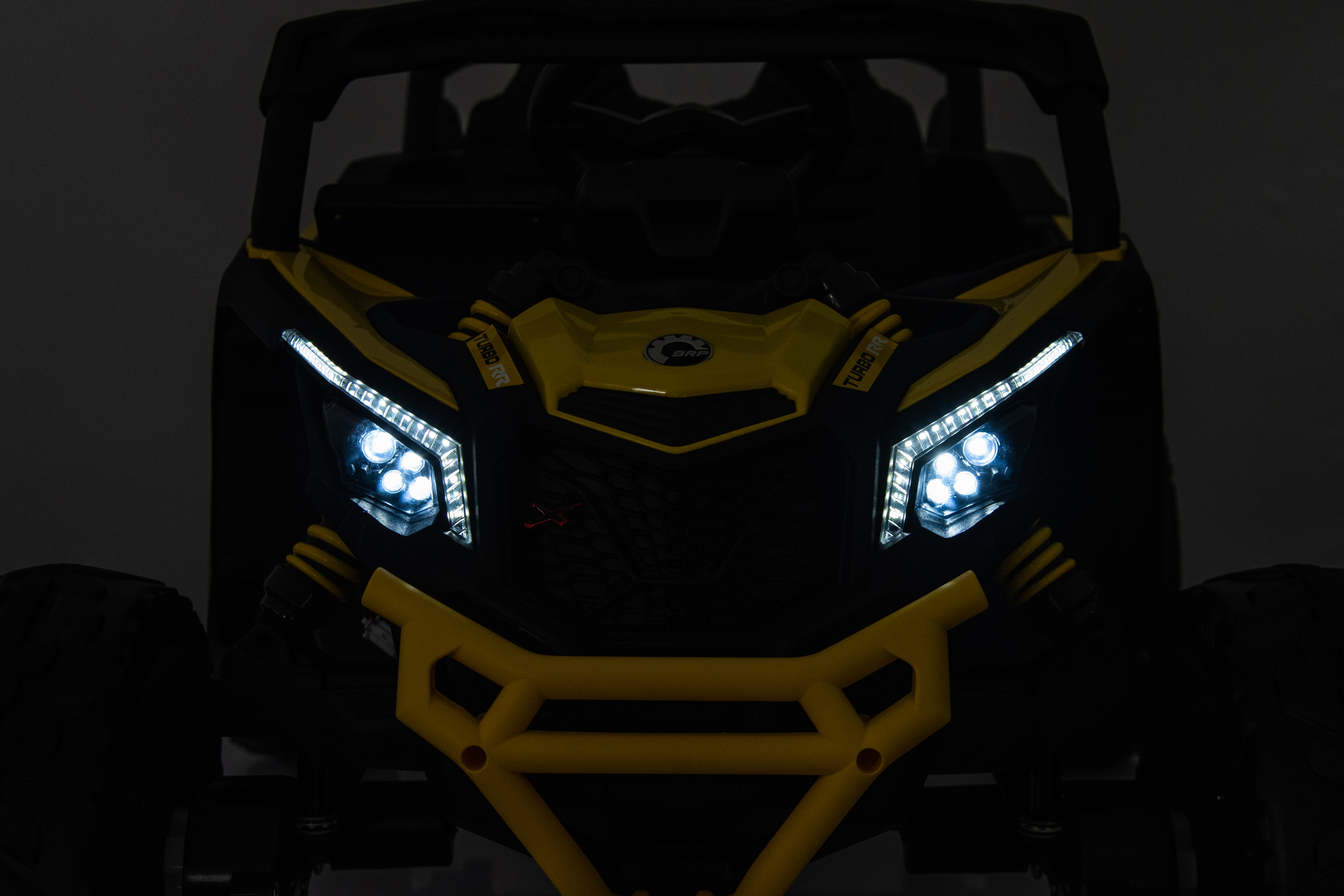 Электромобиль TOYLAND Багги BRP Can-Am Maverick 4х4 С пультом ДУ - фото 19
