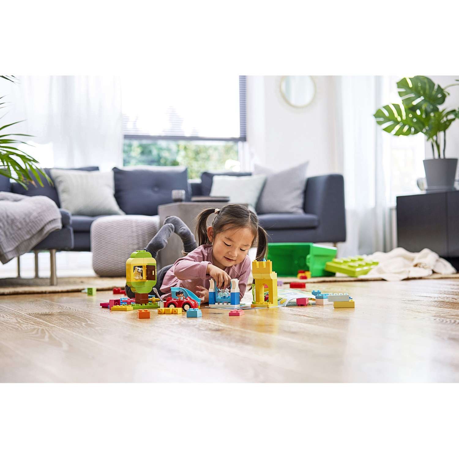 Конструктор LEGO DUPLO Коробка с кубиками 85 дет. - фото 14