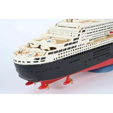 Сборная модель Revell Лайнер Queen Mary 2 1:1200