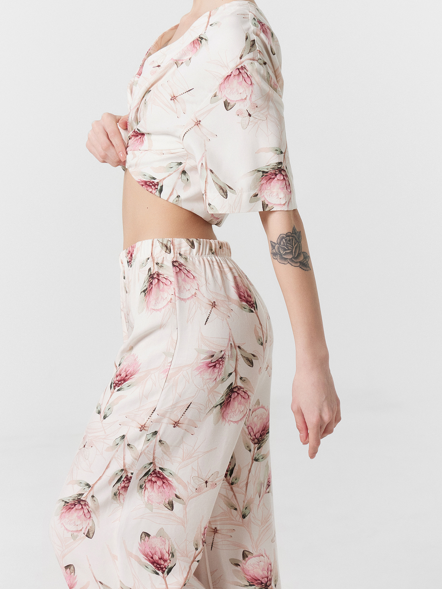 Пижама Mark Formelle (Марк Формэль) 592494-1/протеи на св.молочном - фото 8