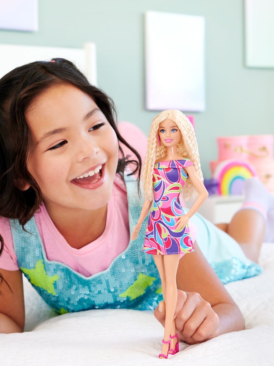 Кукла модельная Barbie Fashionistas Игра с модой № 223 блондинка высота 29 см HRH20 - фото 4