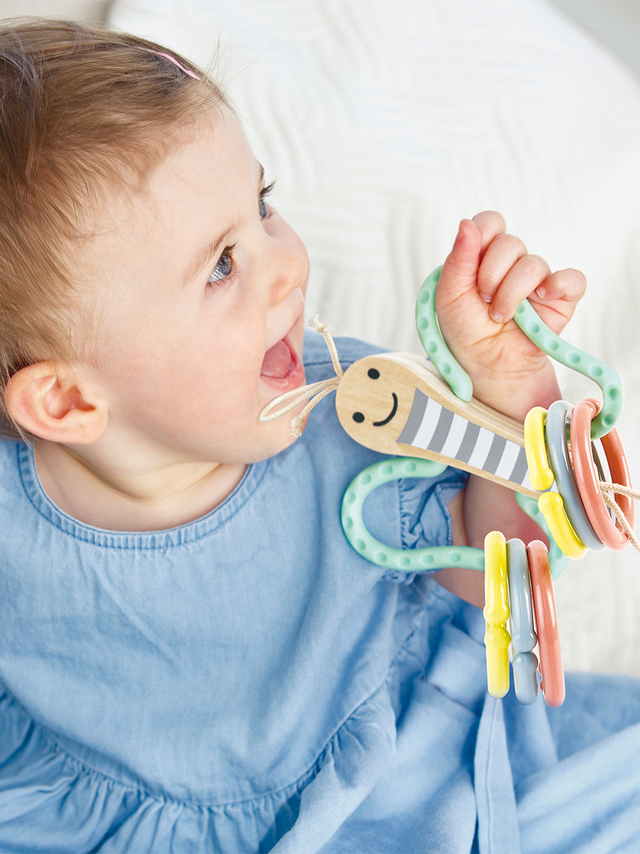 Игрушка Hape погремушка Бабочка - фото 1