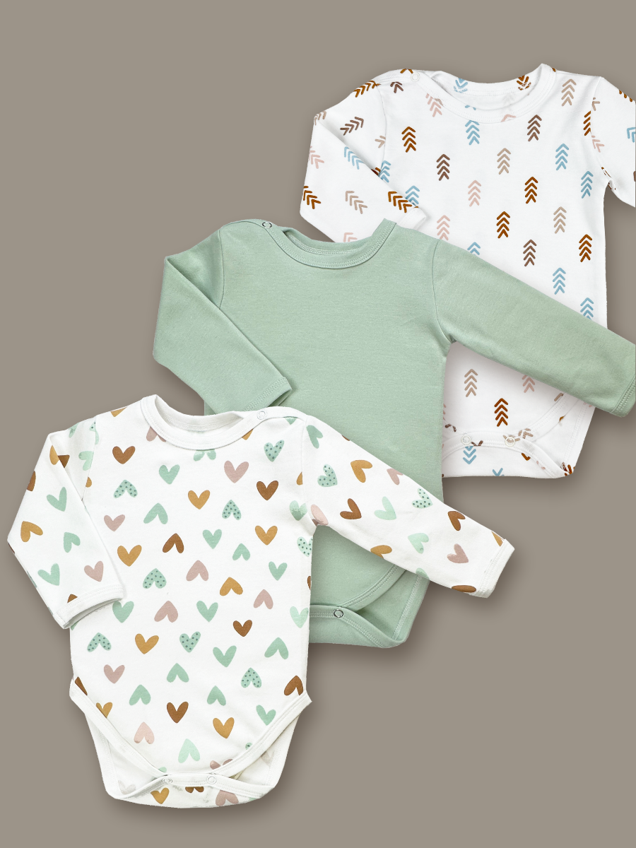 Боди 3 шт ШВЕЙНЫЕ ИСТОРИИ бодисердечки - фото 1