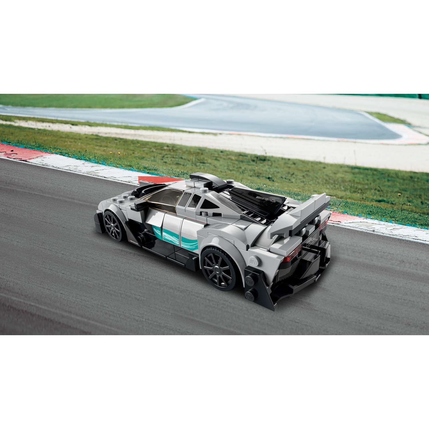 Конструктор LEGO Speed Champions Mercedes-AMG блочный - фото 13