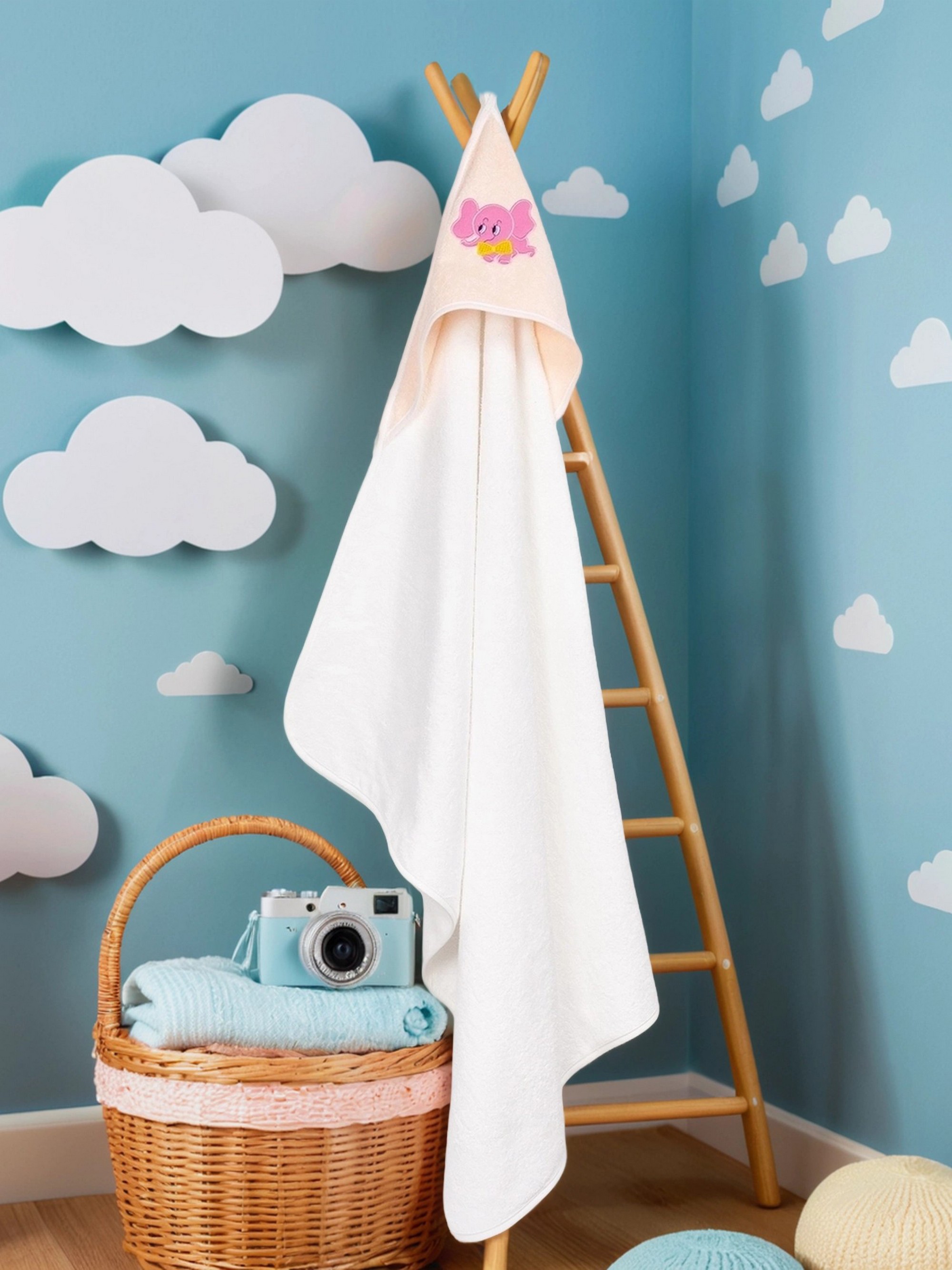 Изображение товара Детское махровое полотенце с капюшоном Wellness Малыш 80x100 см для новорожденных