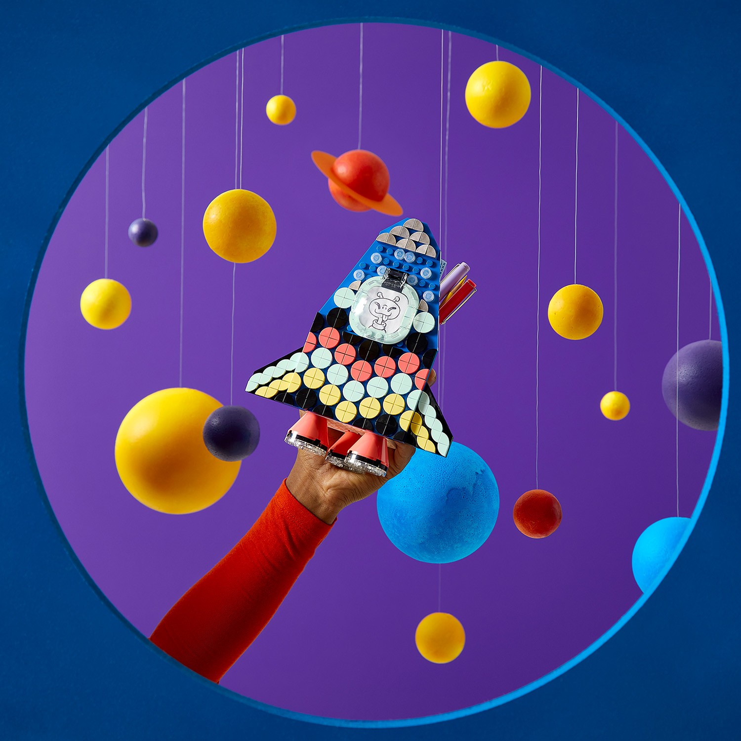 Конструктор LEGO DOTS Подставка для карандашей блочный - фото 5