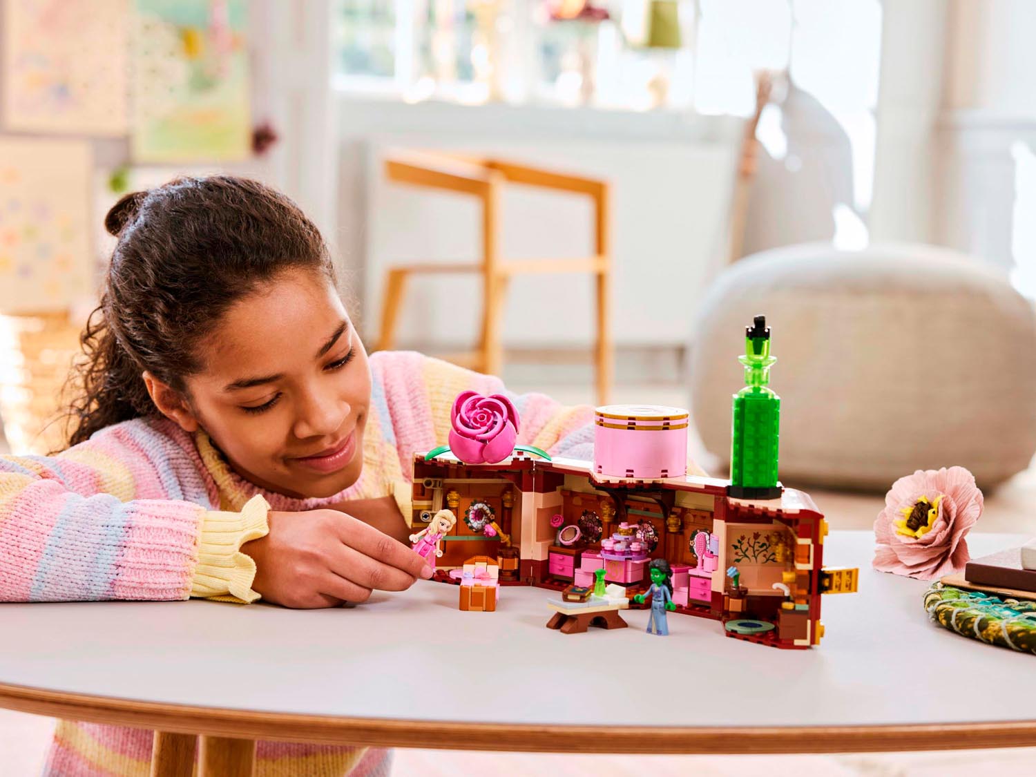 Конструктор LEGO Disney Princess Общежитие Глинды и Эльфабы 740 дет. - фото 12