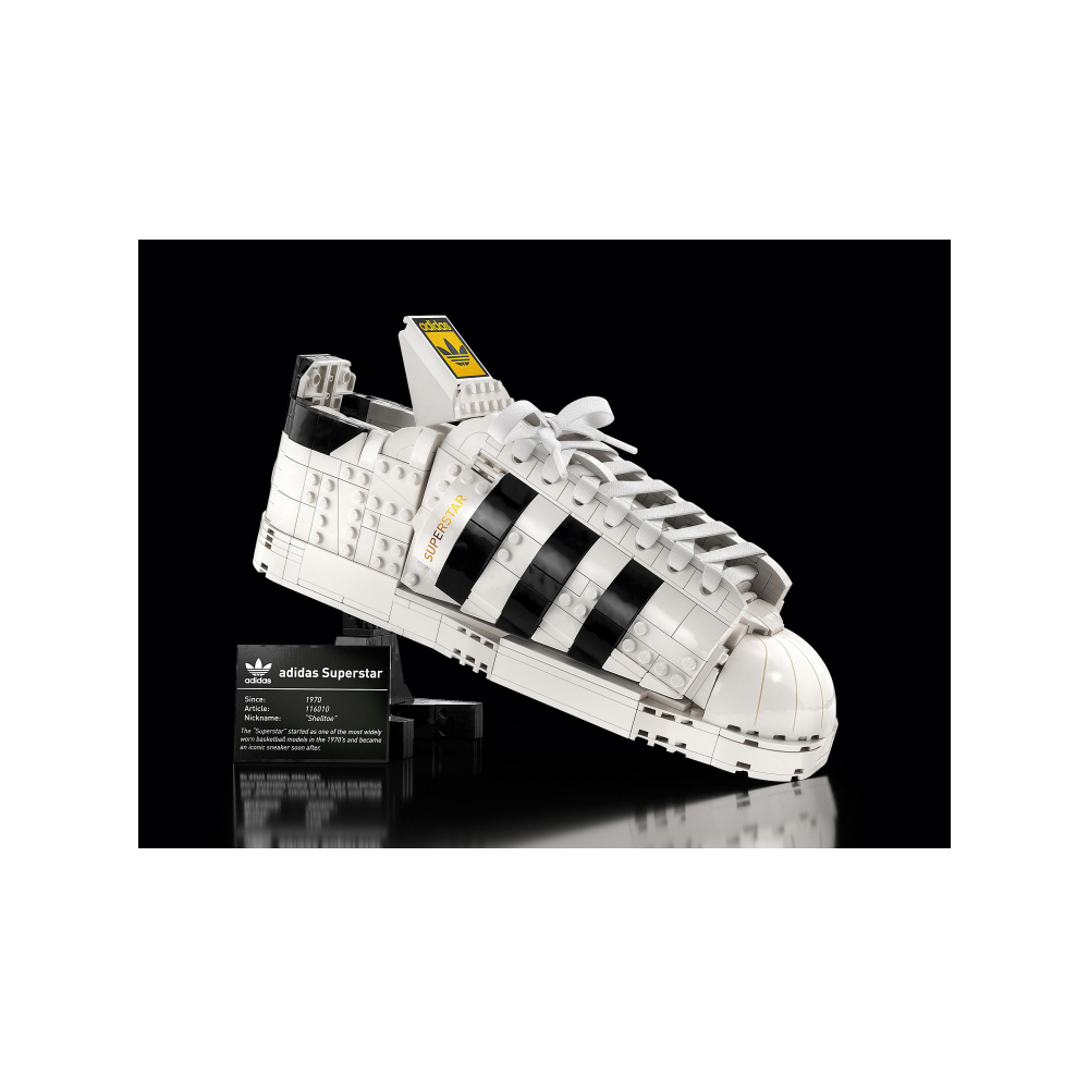 Конструктор LEGO Icons Adidas Originals 10282 9090 дет. - фото 3