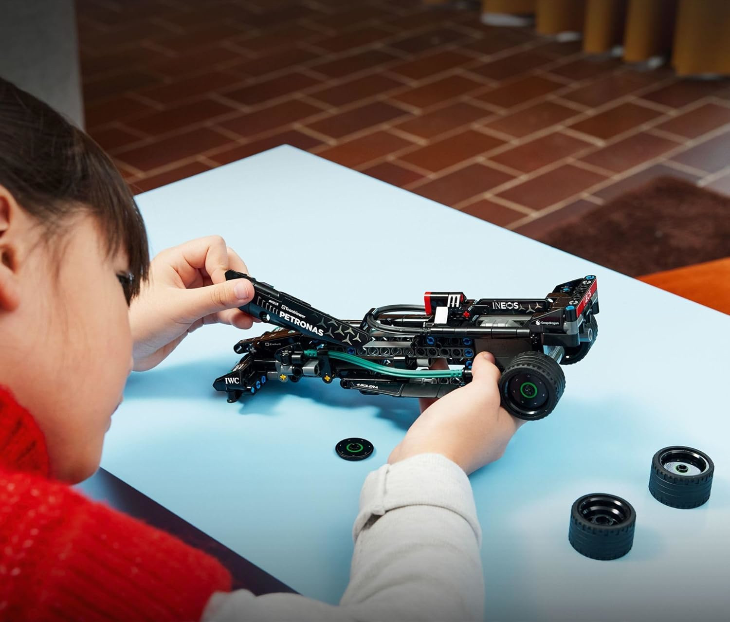 Конструктор LEGO Technic Mercedes-Benz F1 - фото 7