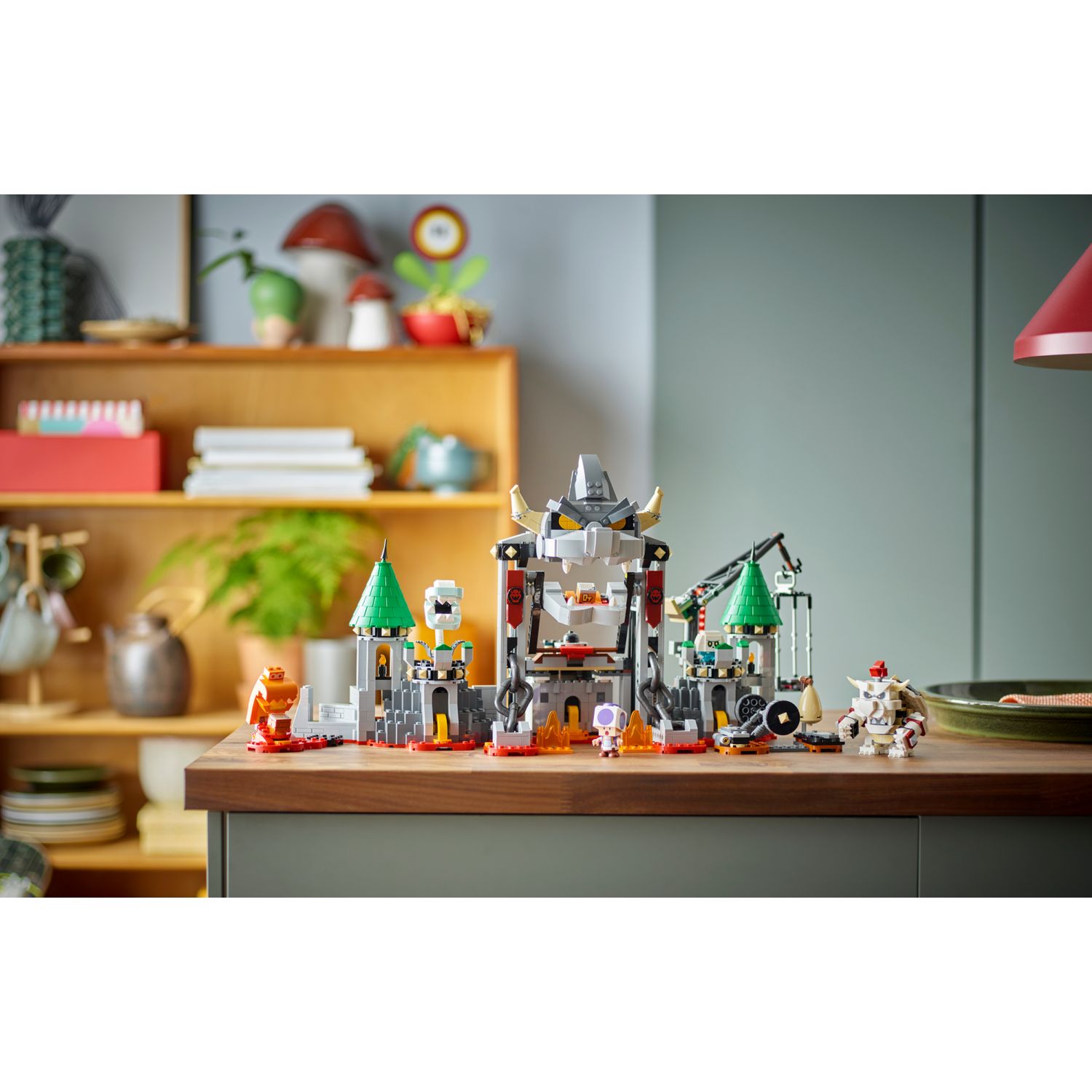 Конструктор LEGO Super Mario Dry Bowser Castle Battle 1321 дет. - фото 8