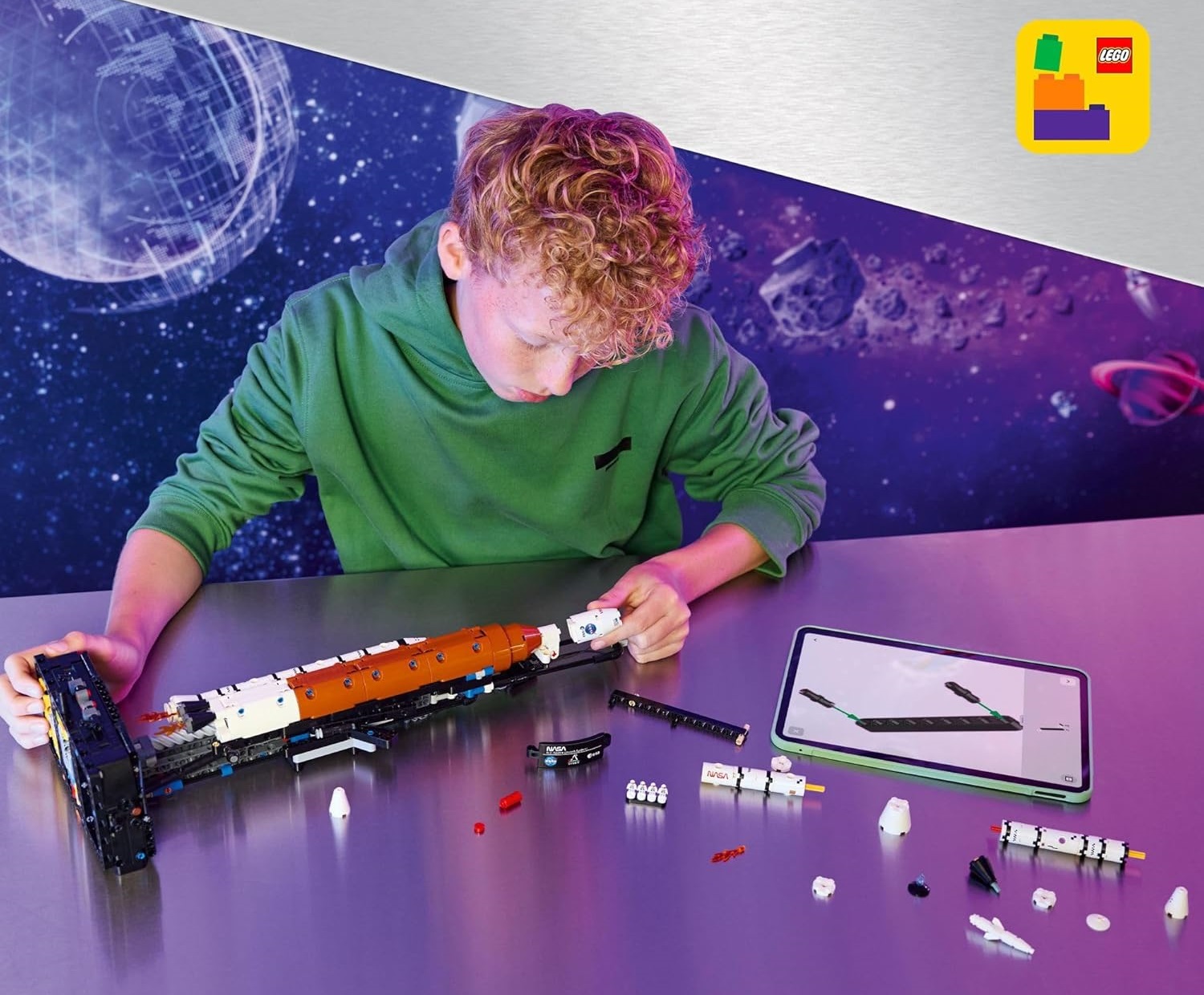 Конструктор LEGO Technic Ракета-носитель 632 дет. - фото 6