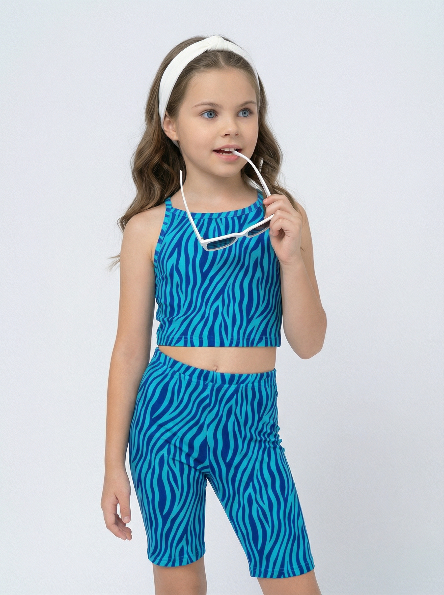 Изображение товара Комплект для девочки YOULALA топ и шорты летние яркий принт