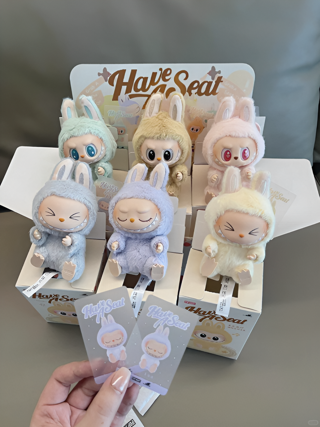 Брелок POP MART Labubu Have a Seat - фото 4