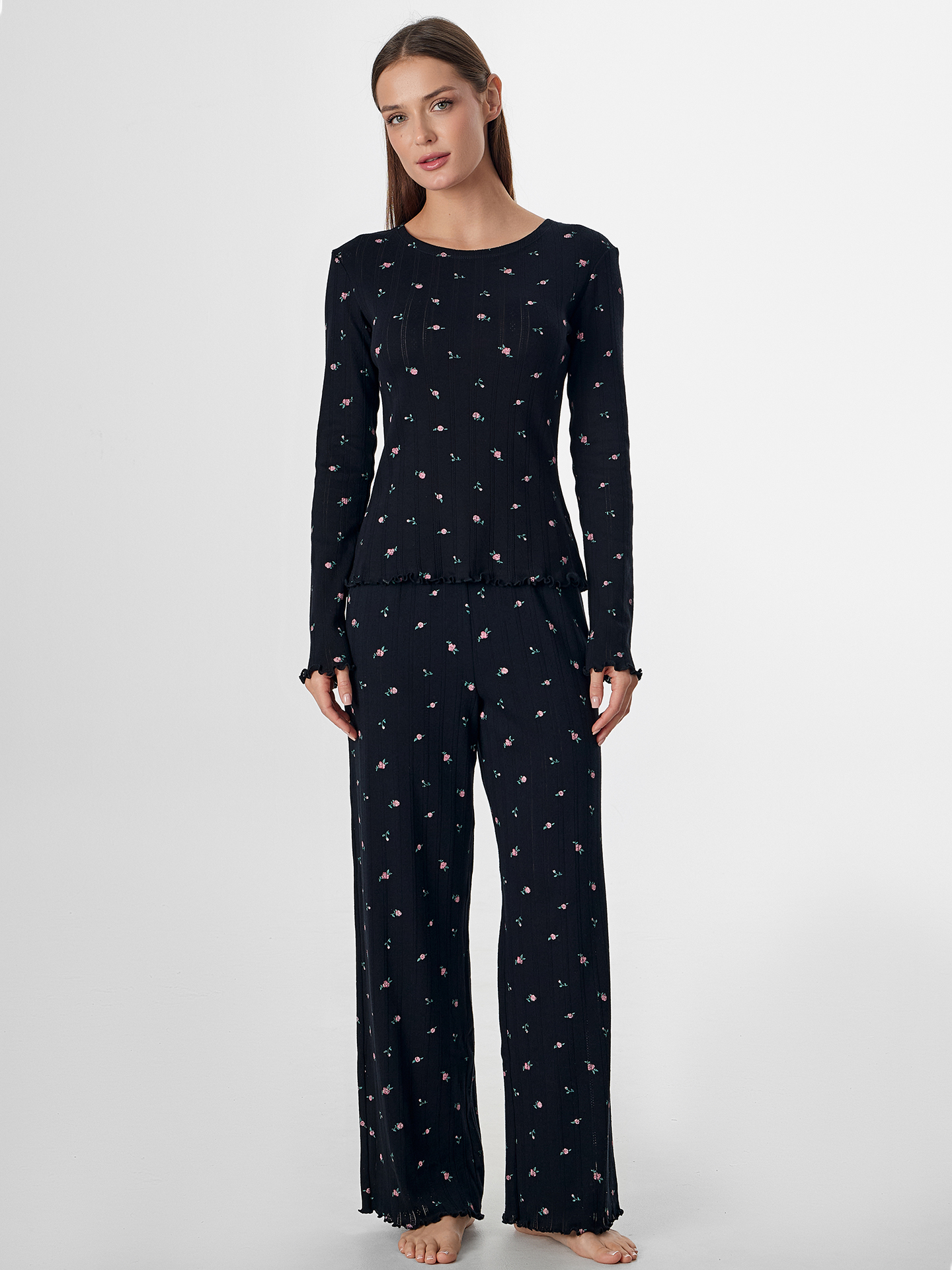 Пижама Mark Formelle (Марк Формэль) 592613/розочки на черном - фото 1