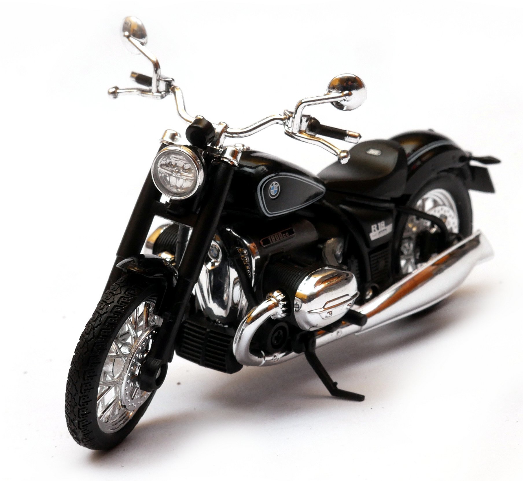 Мотоцикл Welly BMW R 18 1:18 12859PW - фото 1