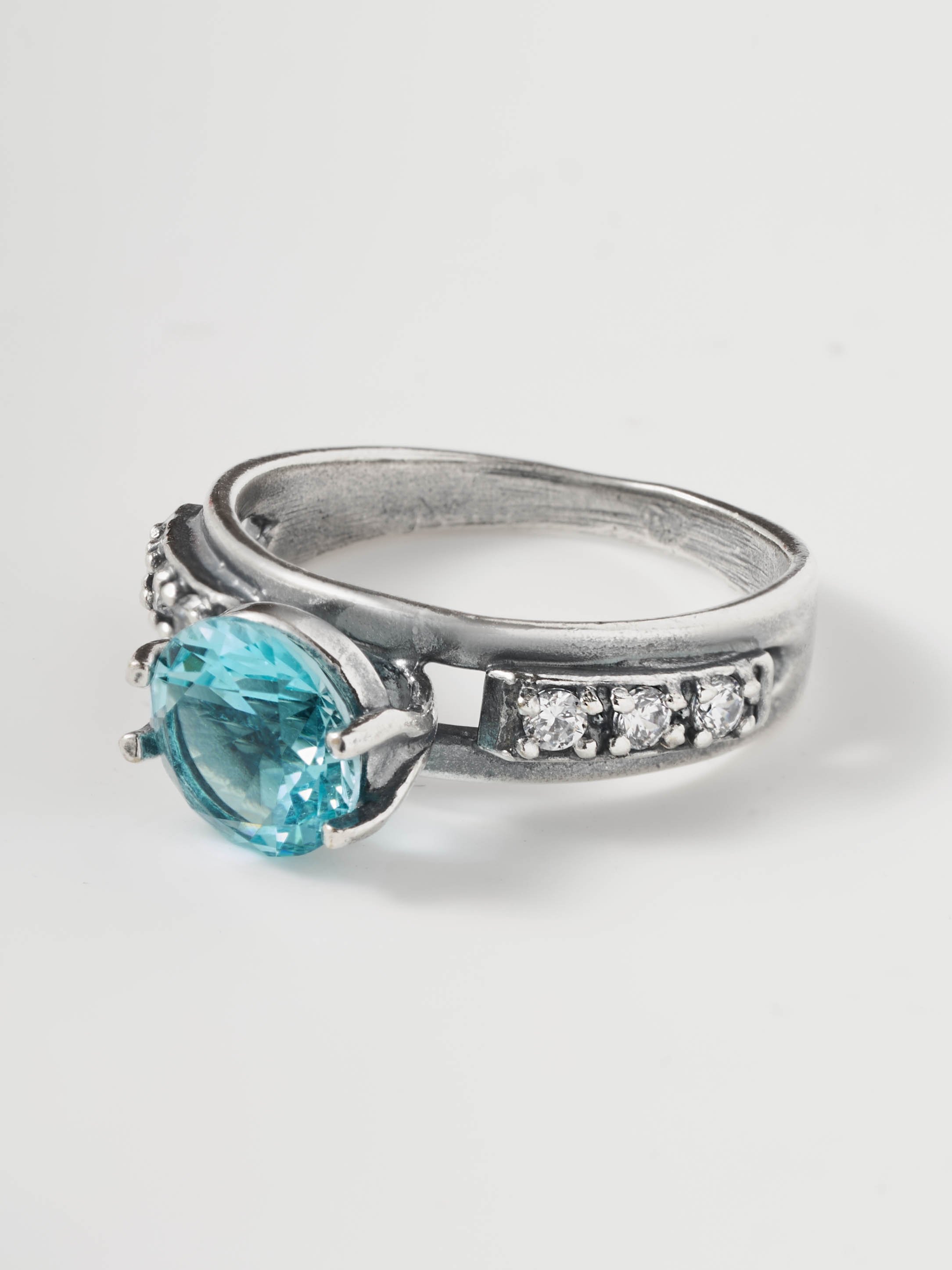 Кольцо Shine and Beauty 80165-309-к-голубойтопаз - фото 4