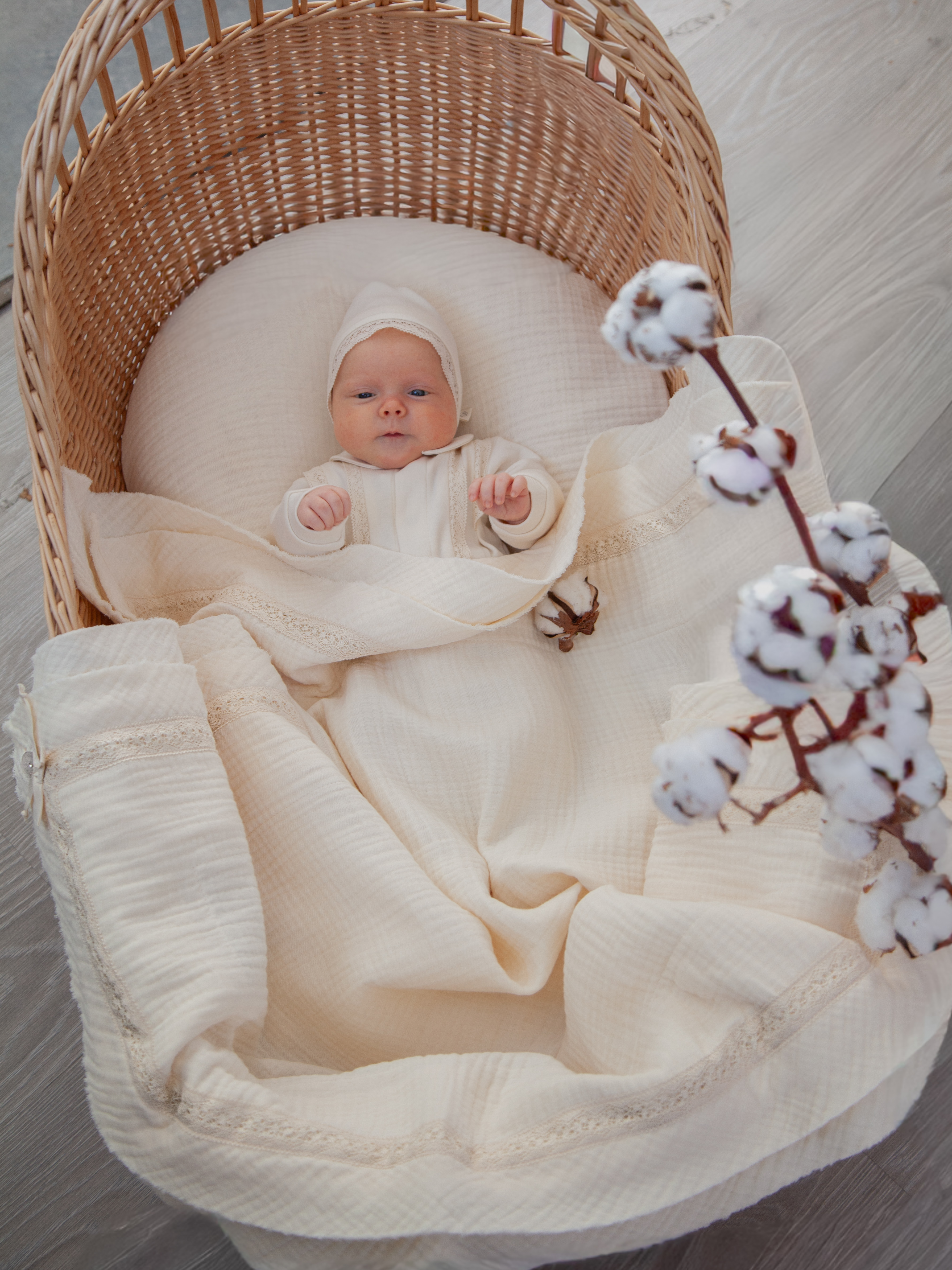 Изображение товара Плед НаследникЪ Выжанова муслиновый на выписку 95 x 95 см хлопок Изображение товара Плед НаследникЪ Выжанова муслиновый на выписку 95 x 95 см хлопок