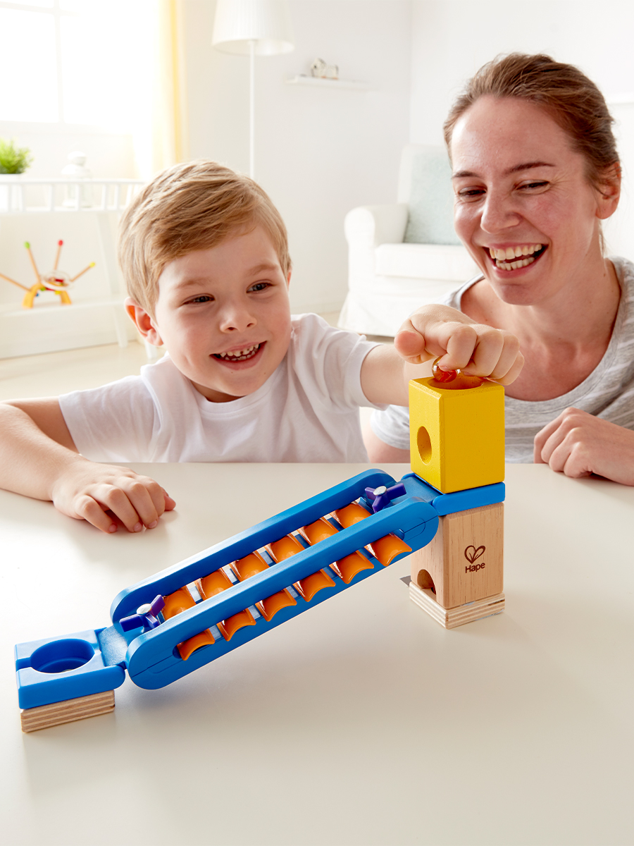 Конструктор Hape Гонки Звуковая площадка деревянный 13 дет. - фото 2