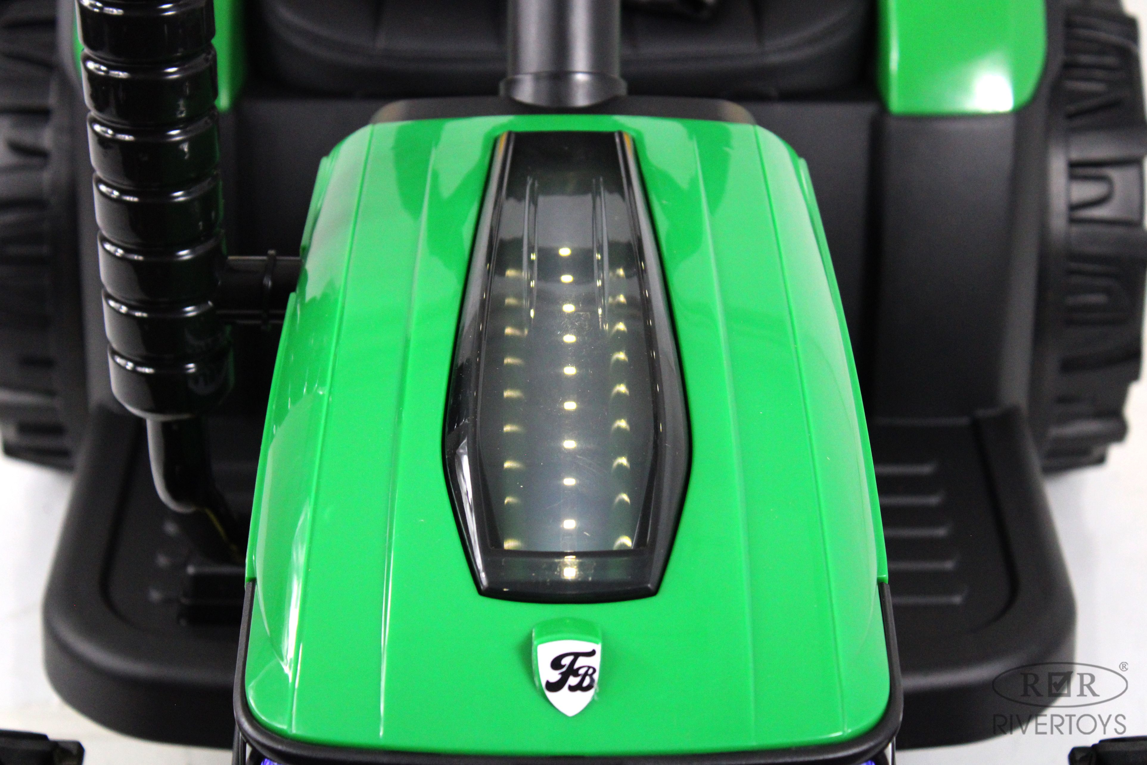 Электромобиль RIVERTOYS Z333VO-GREEN С пультом ДУ - фото 11