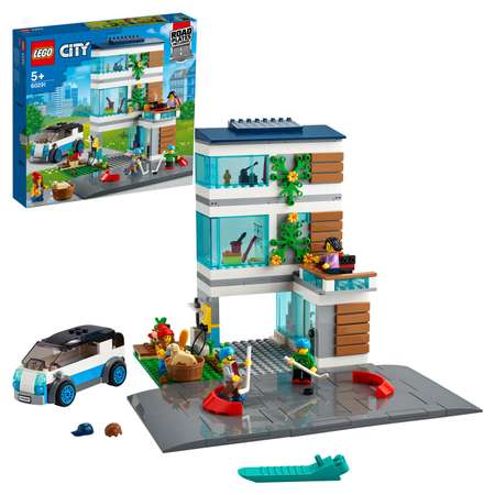 Конструктор LEGO City Современный дом для семьи блочный